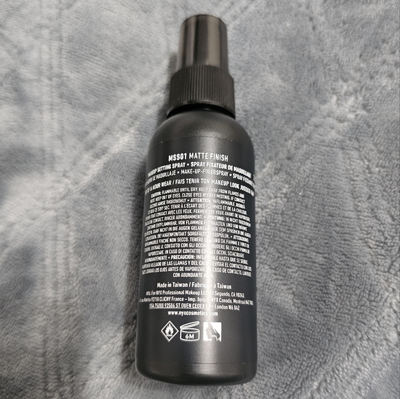 NYX MATTE FINISH Make-Up Setting Spray - Picture 2 of 2